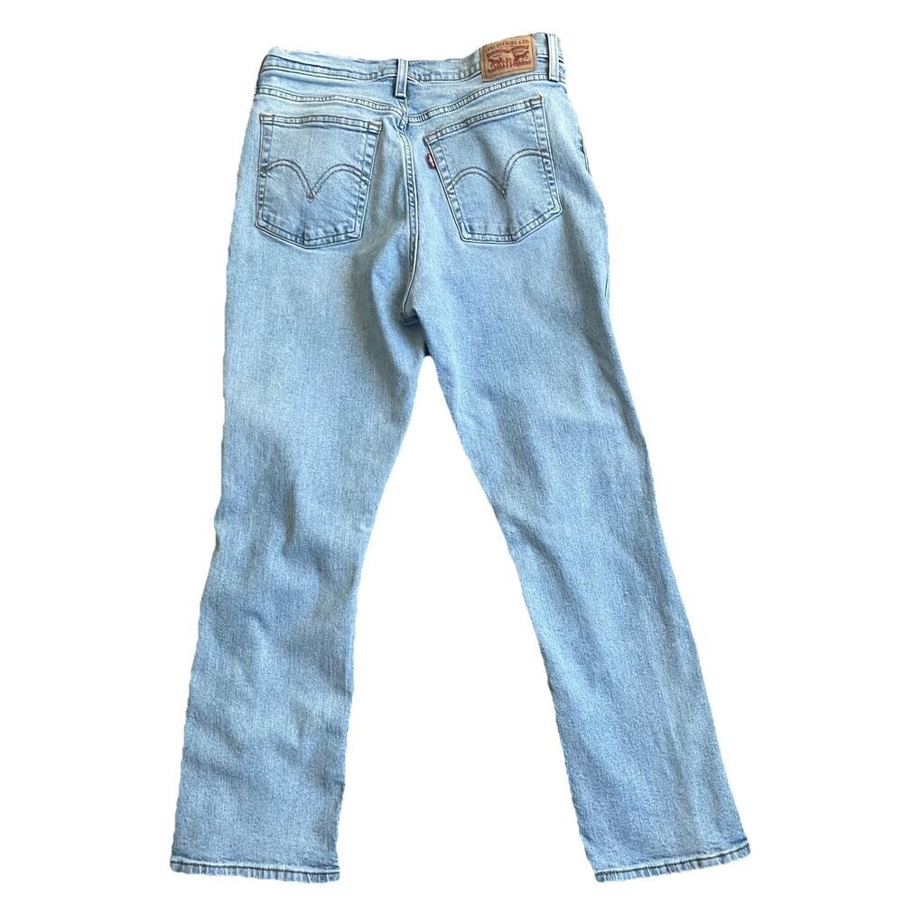 Levi's Women Wedgie Straight 31 Light Wash Distressed High Rise Button Fly Jeans - Picture 2 of 7